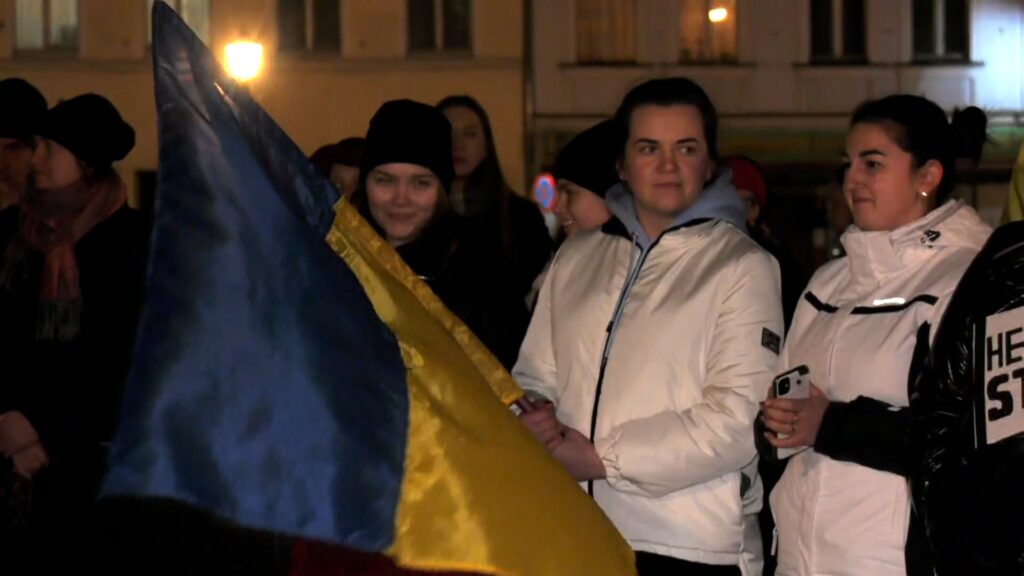 Manifestacja na rynku. Śremianie przeciwko wojnie na Ukrainie