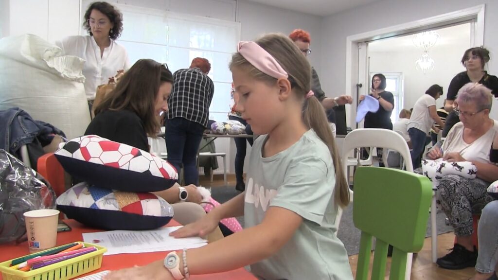 Szyli poduszki dla kobiet i mężczyzn po mastektomii