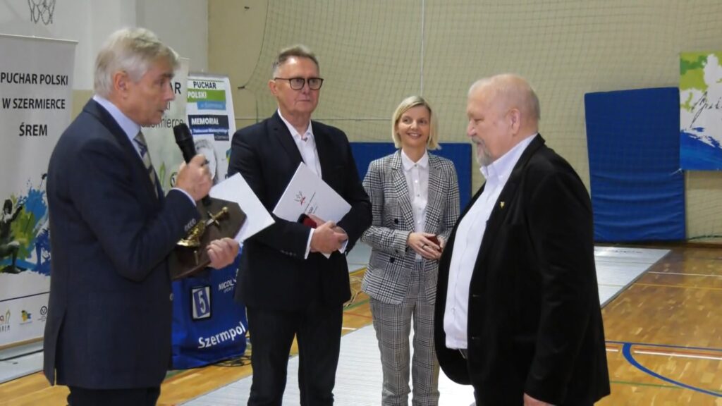 Medale i odznaczenia dla trenerów
