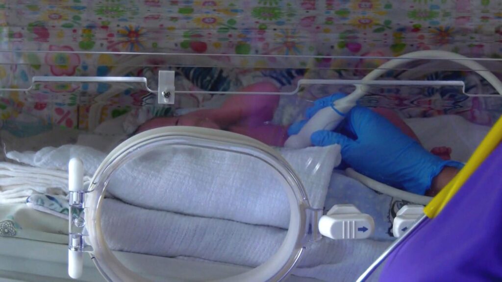 Dziś Dzień Wcześniaka. Na śremskiej neonatologii przebywają cztery maluchy