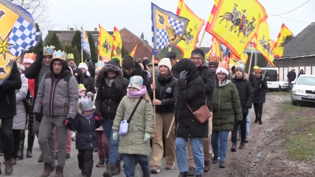 Z Masłowa do Wieszczyczyna. Orszak Trzech Króli w gminie Dolsk