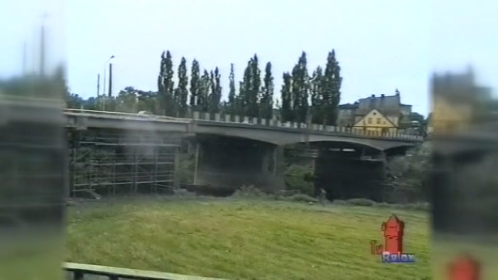 Tak remontowano śremski most niemal 30 lat temu