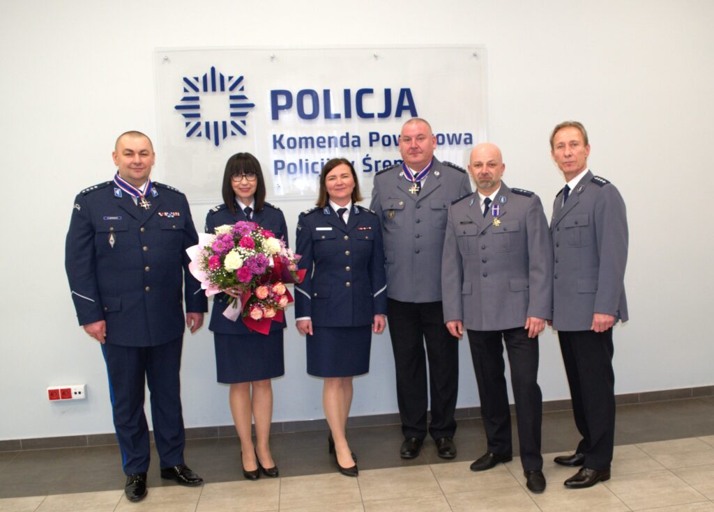 Znani i lubiani policjanci pożegnali się z mundurem