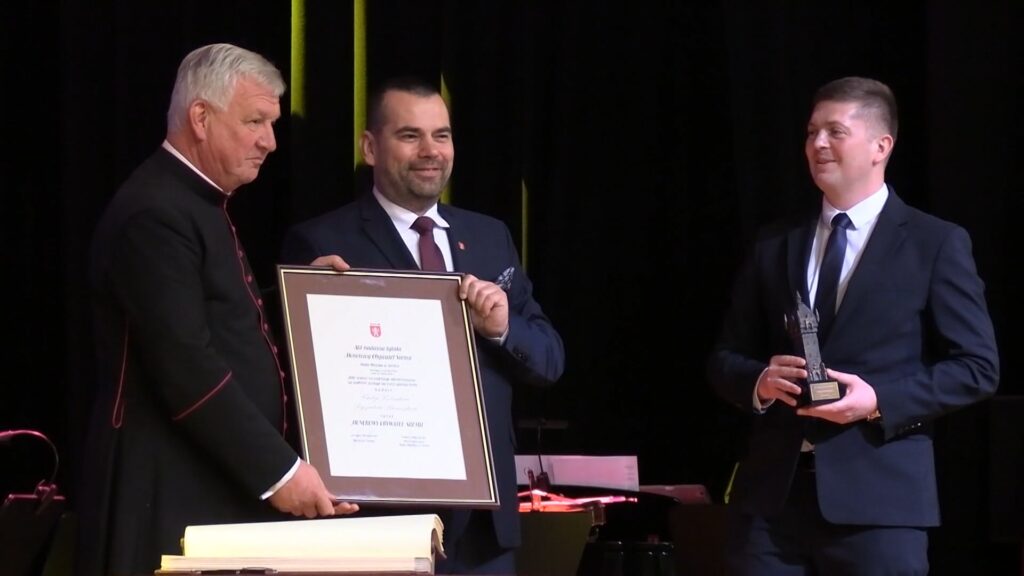 Od parafii po KCEiK – ks. Adamczak z najwyższym wyróżnieniem Śremu