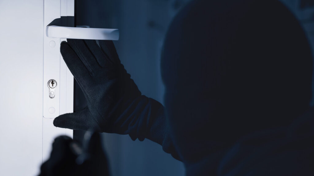 Włamania w Psarskiem. Policja potwierdzia i zarazem dementuje