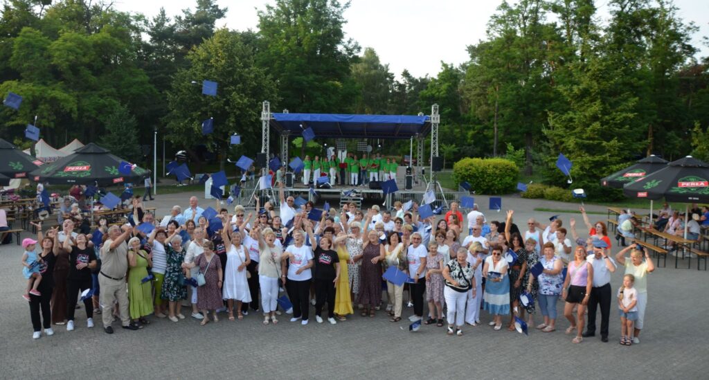 „W stronę wakacji” – entuzjaści świata zakończyli rok akademicki pełen radości i integracji